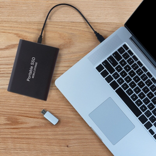 Draagbare Externe SSD voor Werk & Back-up - Veilige Opslag tot 30TB, 1050MB/s